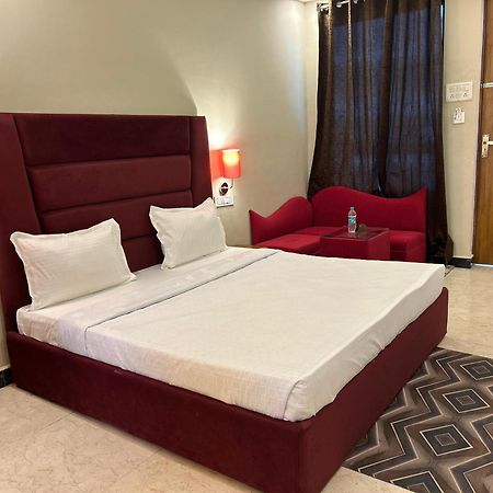 Hotels7Apple Mahoba Exterior photo