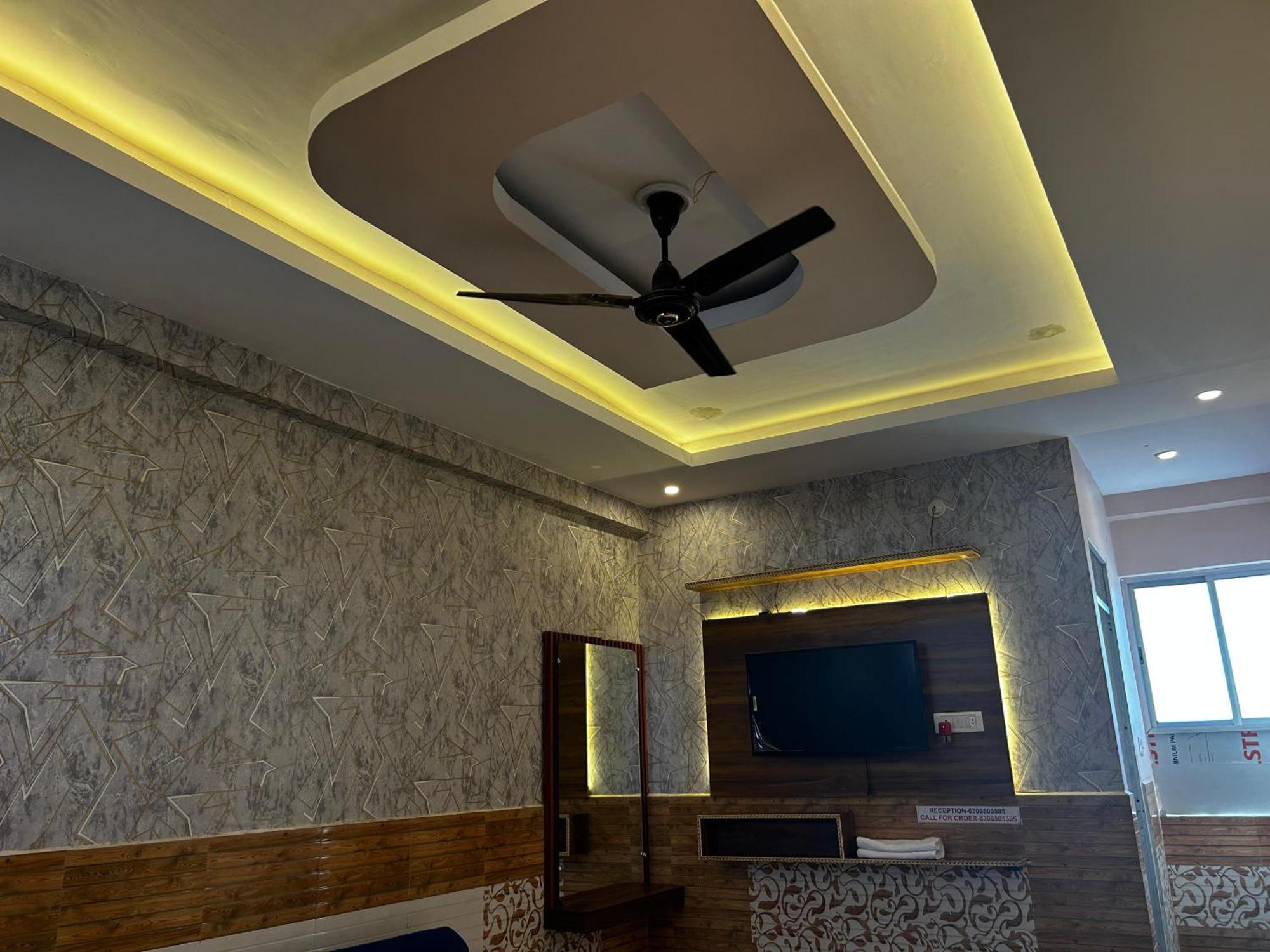 Hotels7Apple Mahoba Exterior photo